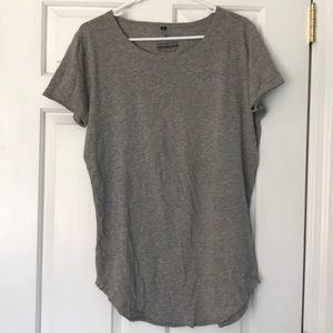 Alphalete Scoop Neck T-Shirt (Grey)